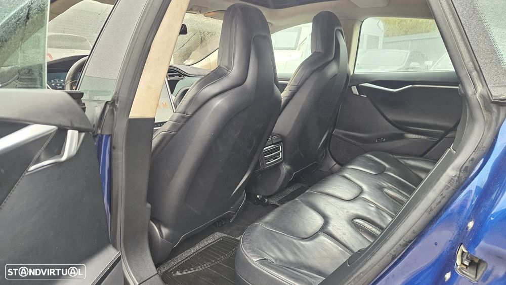 Tesla Model S Standard - 18