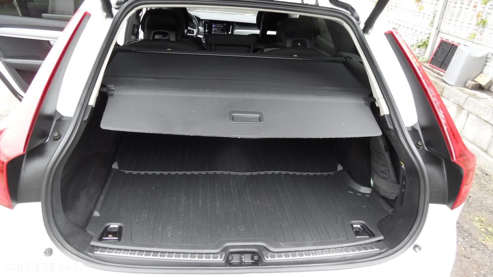 Volvo V90 - 11