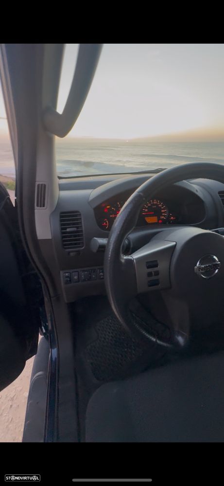 Nissan Navara 2.5 dCi CD LE IT - 12