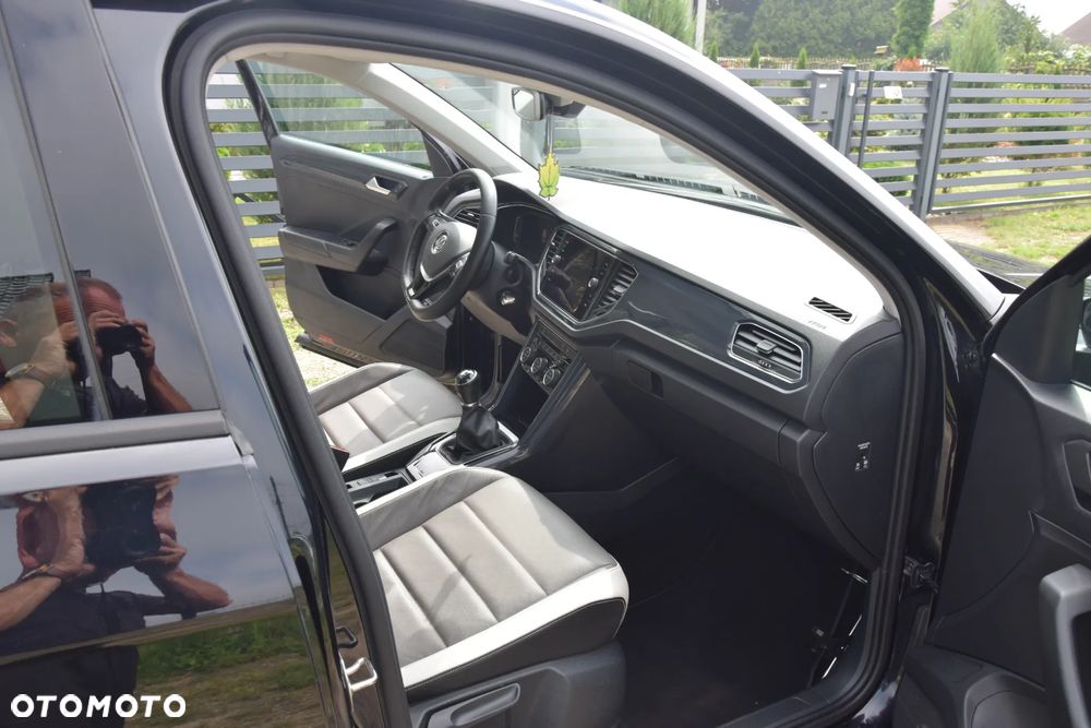 Volkswagen T-Roc 1.5 TSI ACT Premium - 15