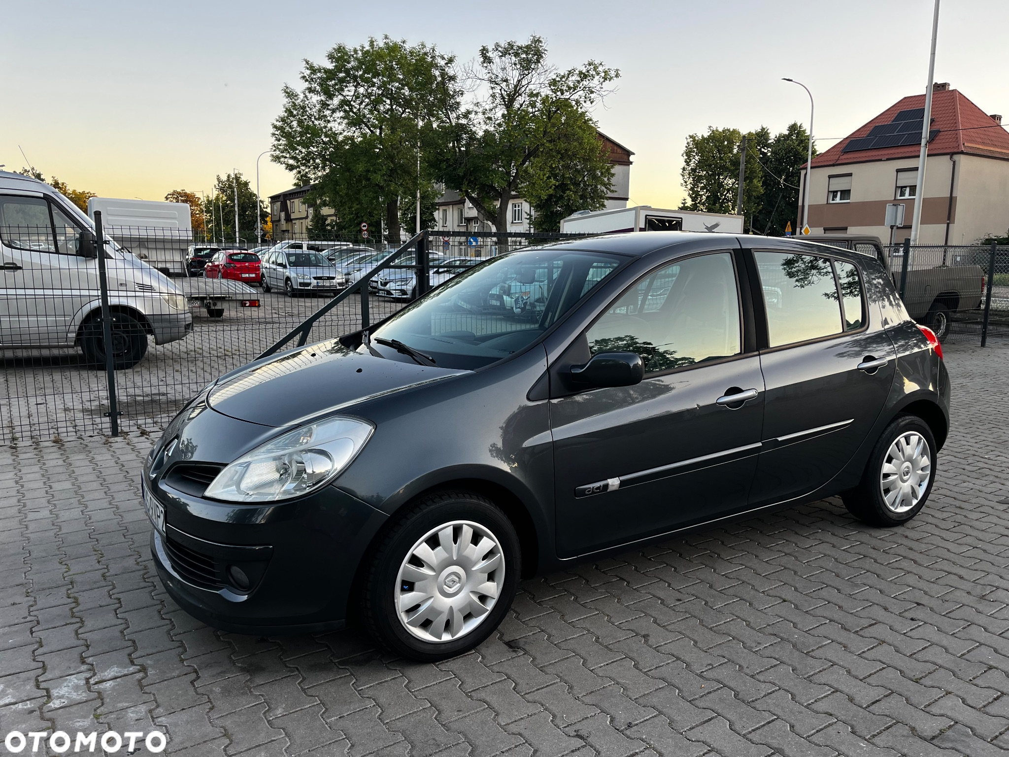 Renault Clio 1.5 dCi Alize - 13