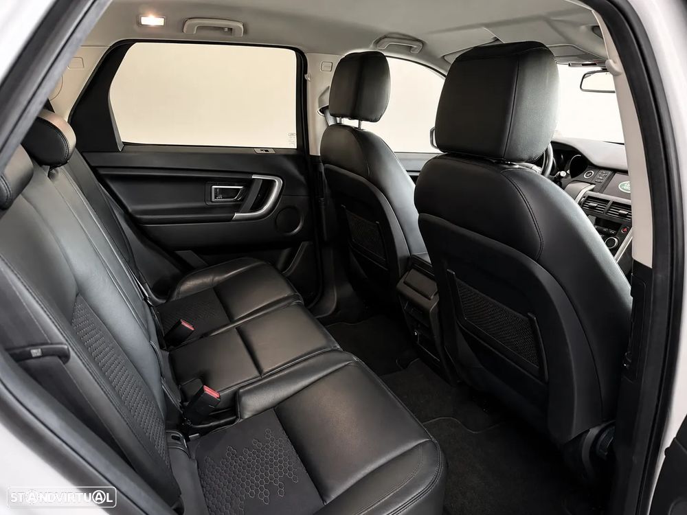 Land Rover Discovery Sport 2.0 eD4 HSE - 3