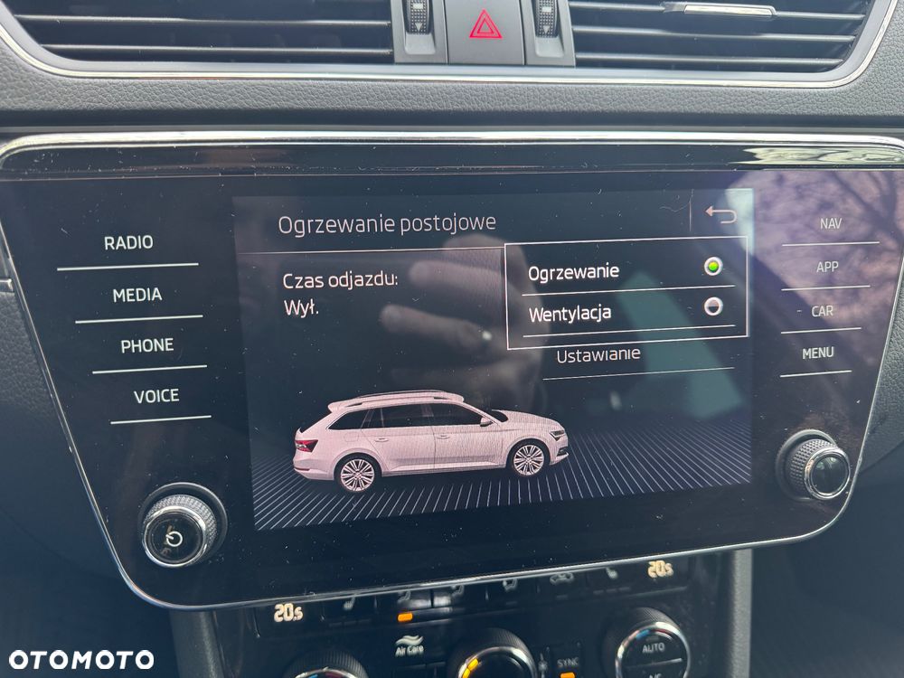 Skoda Superb 2.0 TDI SCR 4x4 Scout DSG - 16