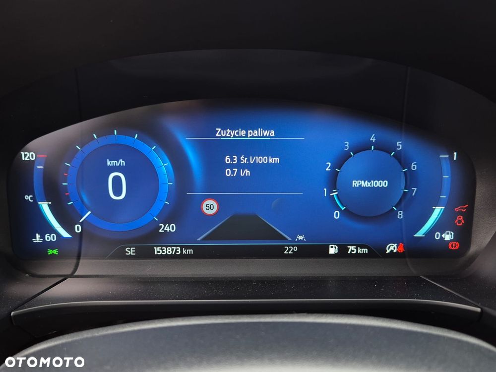 Ford Kuga 1.5 EcoBoost ST-LINE - 24