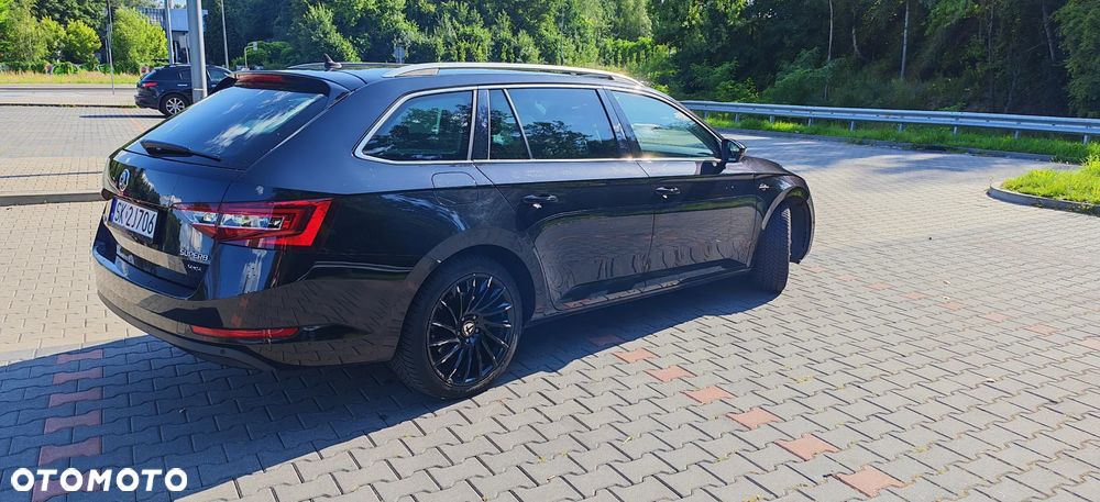 Skoda Superb 2.0 TDI 4x4 DSG L&K - 5