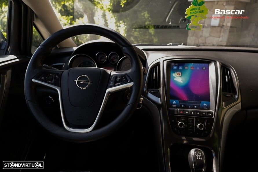 Opel Astra 1.7 CDTI Cosmo - 26