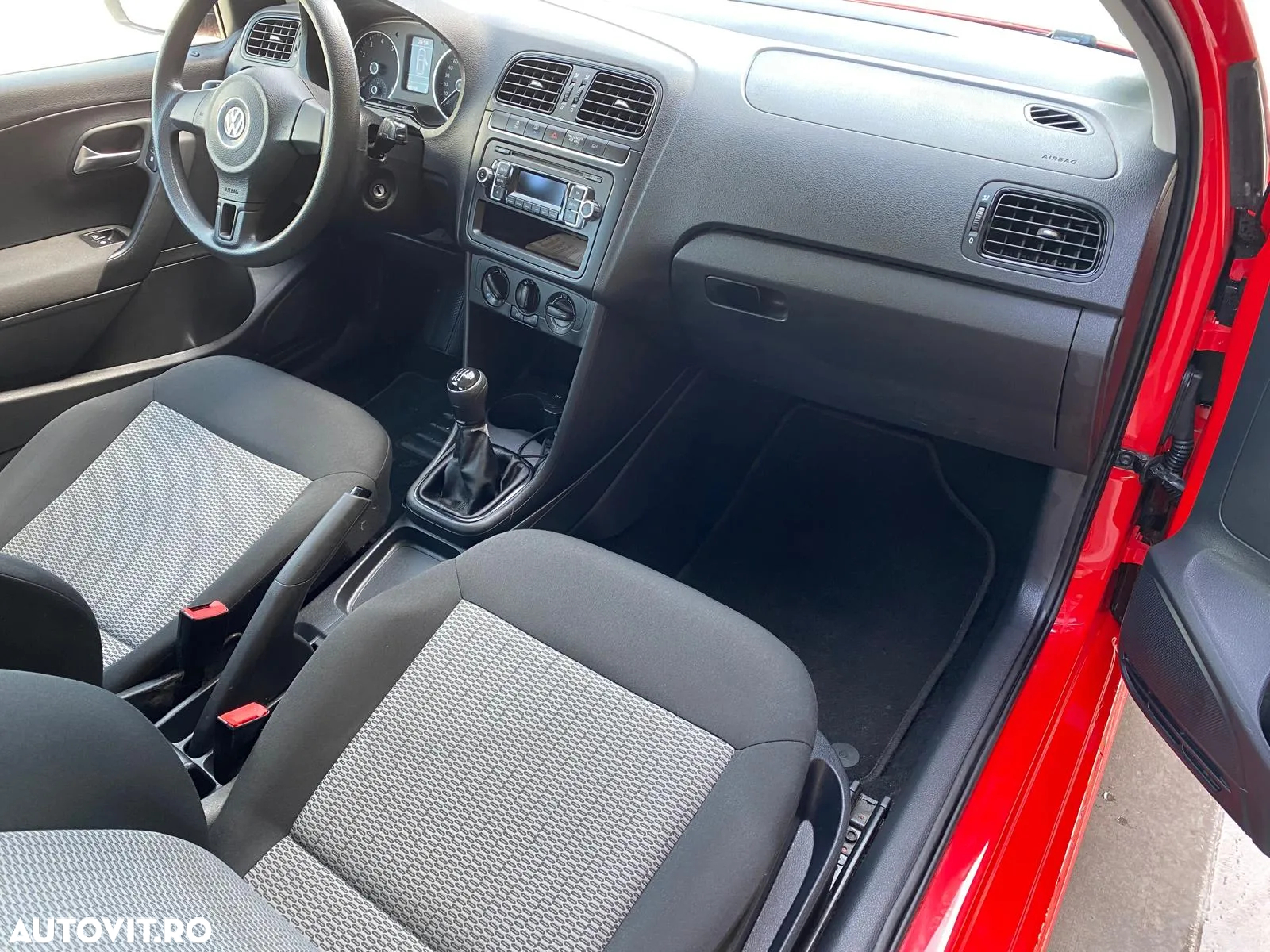 Volkswagen Polo - 7