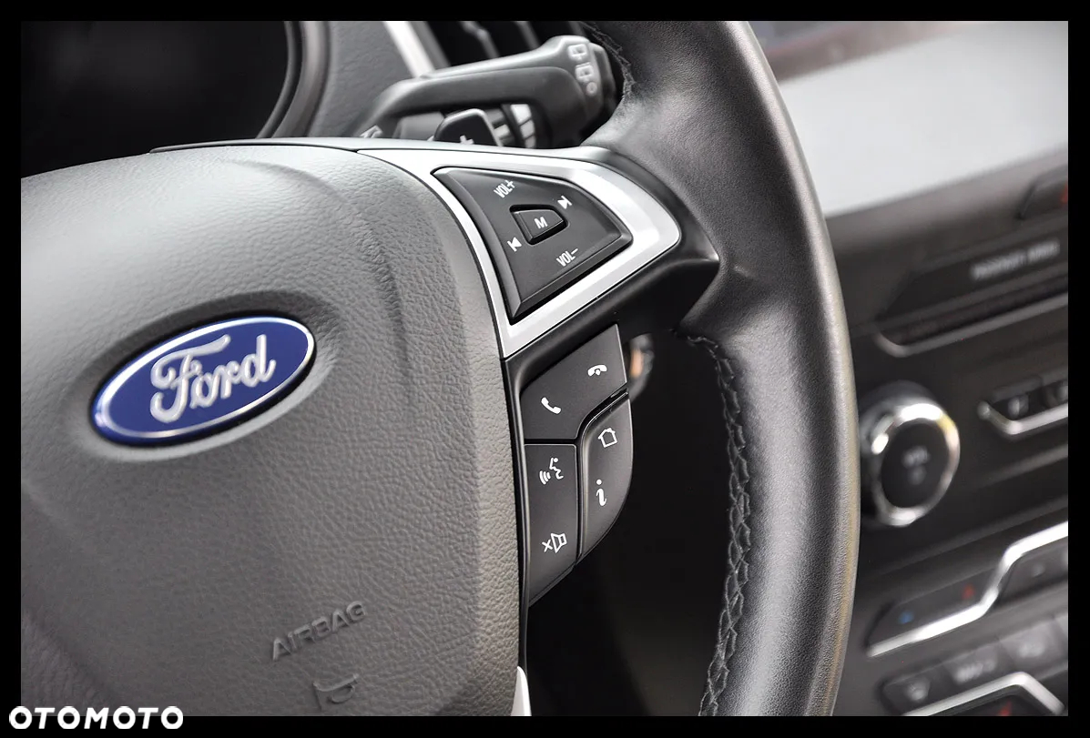 Ford S-Max 2.0 EcoBlue Titanium - 28