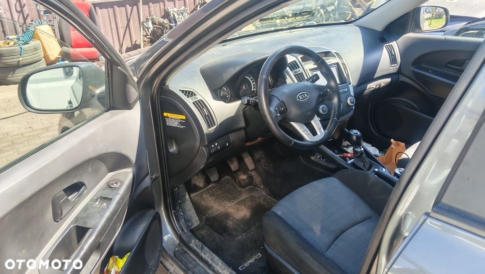 Kia Ceed 1.6 Crdi Comfort - 16