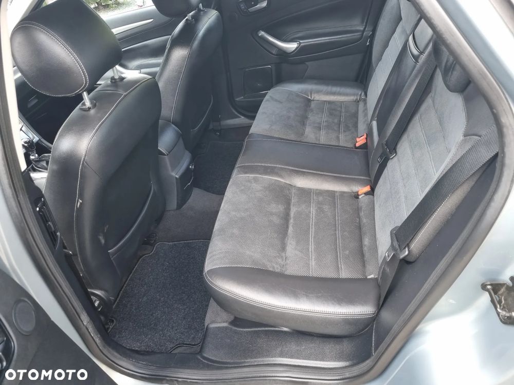 Ford Mondeo - 17