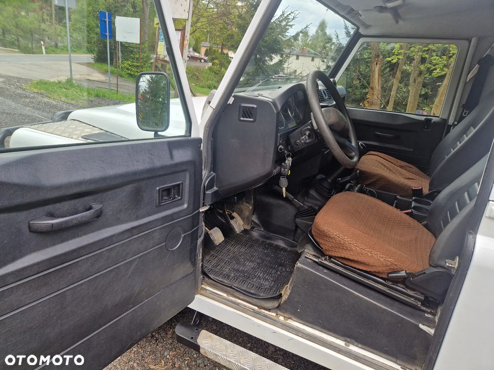 Land Rover Defender 2.2 TD4 SE - 13