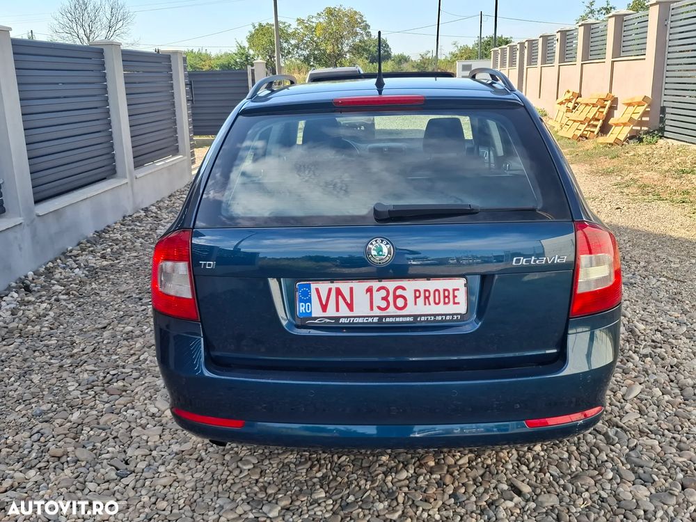 Skoda Octavia 1.6 TDI ELEGANCE - 18