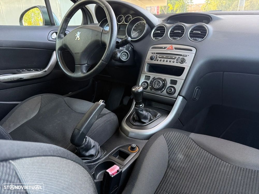 Peugeot 308 1.6 HDi Executive - 16