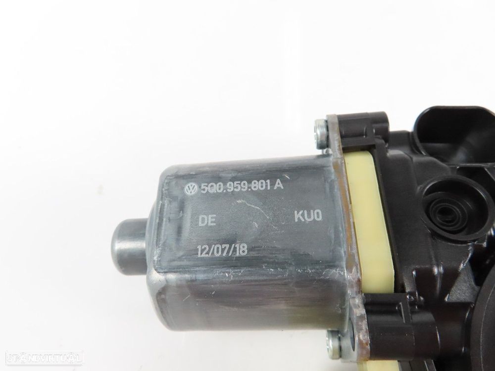Motor elevador Direito/Frente Usado / Original VW TOURAN (5T1)/VW TIGUAN (AD1)/V... - 4