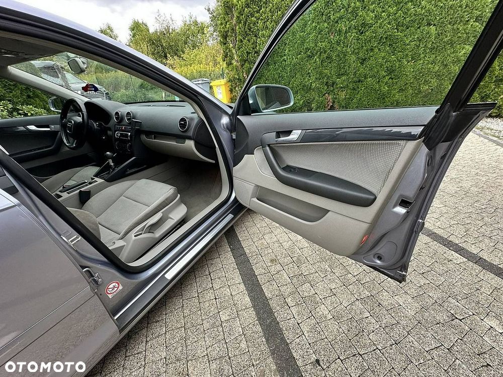 Audi A3 Sportback - 11