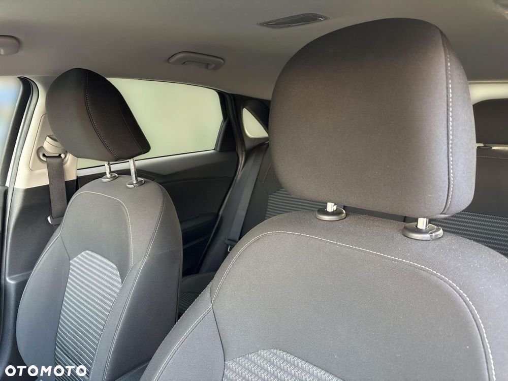 Kia Ceed 1.5 T-GDI M DCT - 11