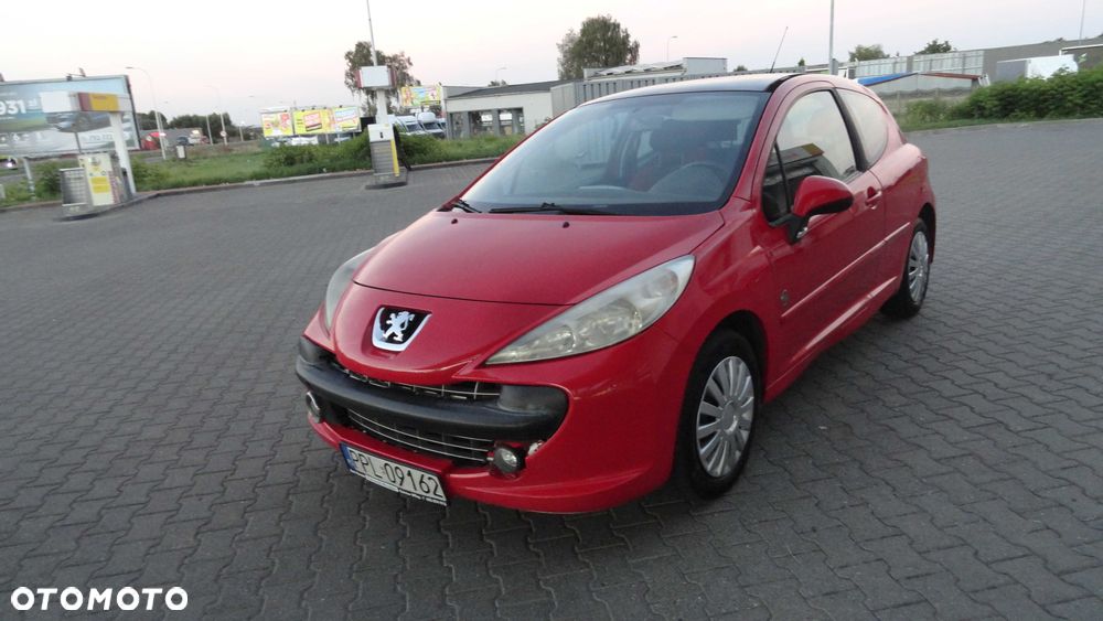 Peugeot 207 - 1