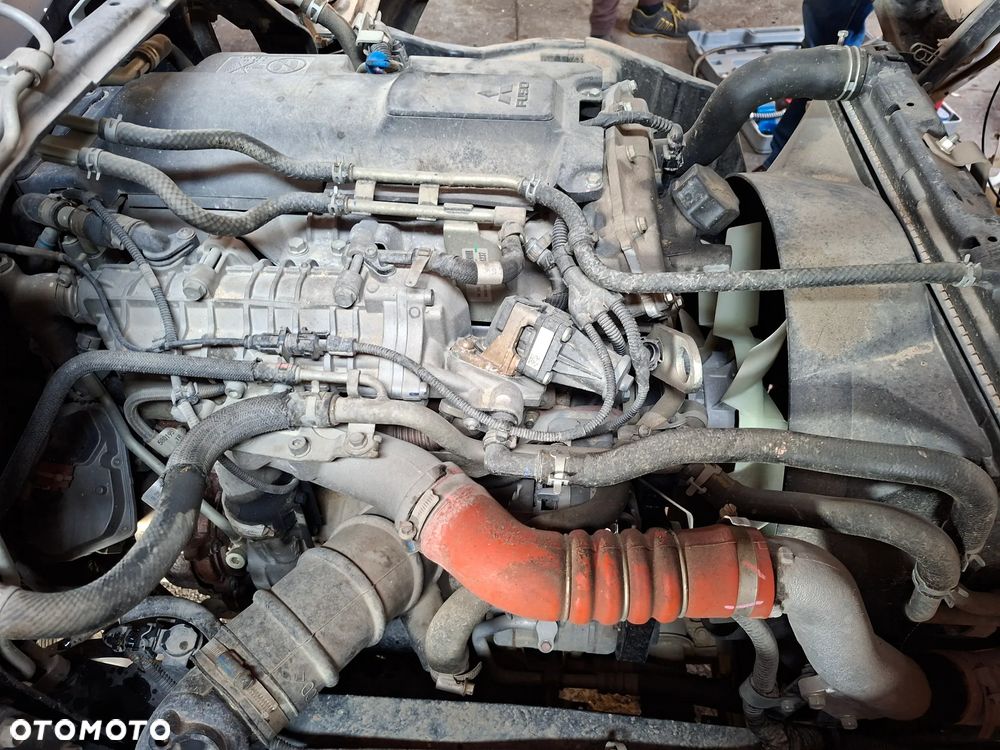 Mitsubishi Fuso Canter - 10