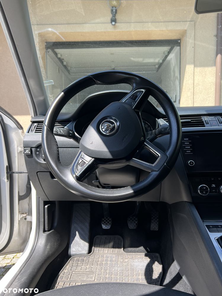 Skoda Octavia 1.4 TSI Ambition - 12