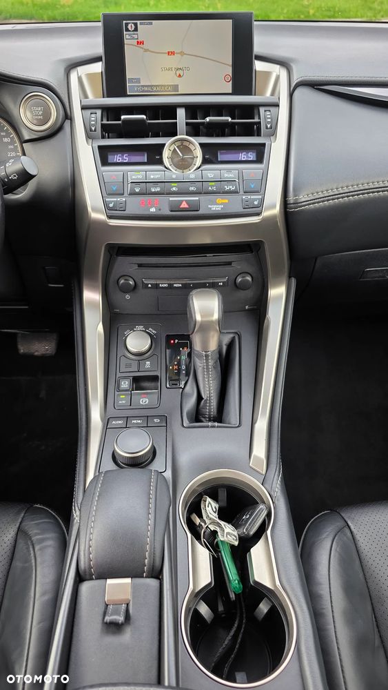 Lexus NX 200t Elite AWD - 17