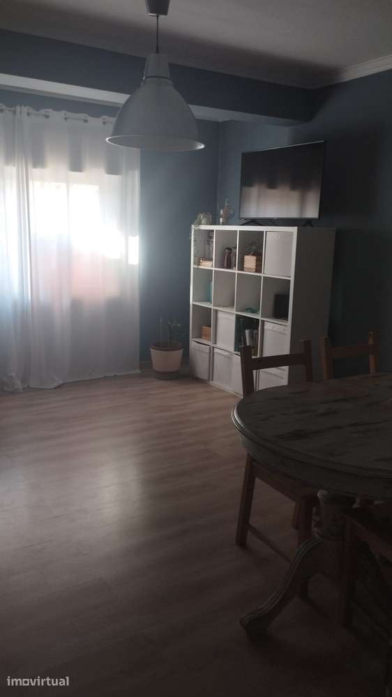 Apartamento T2 com varanda e ar condicionado - Grande imagem: 5/7