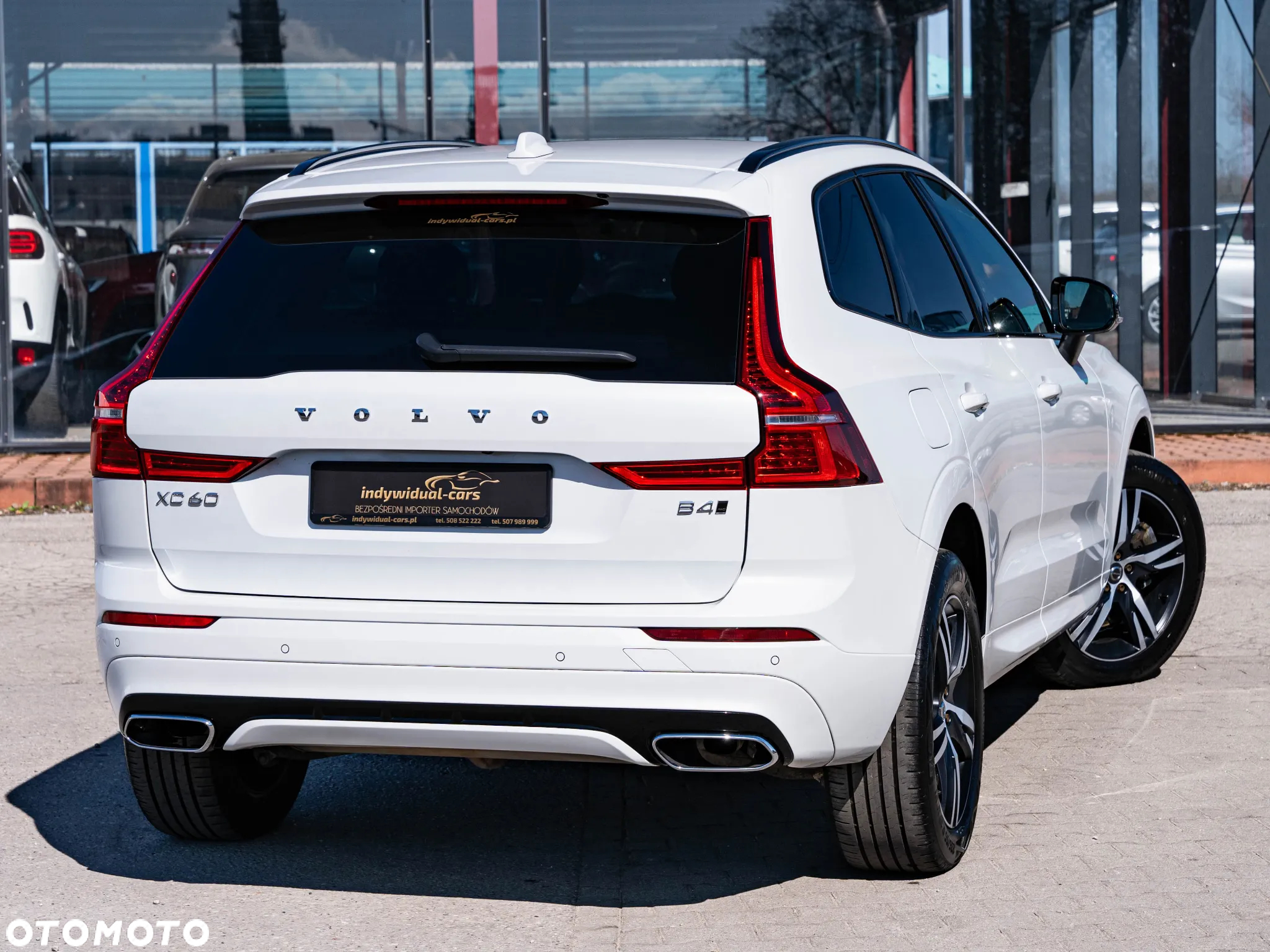 Volvo XC 60 B4 D AWD Plus Dark - 3