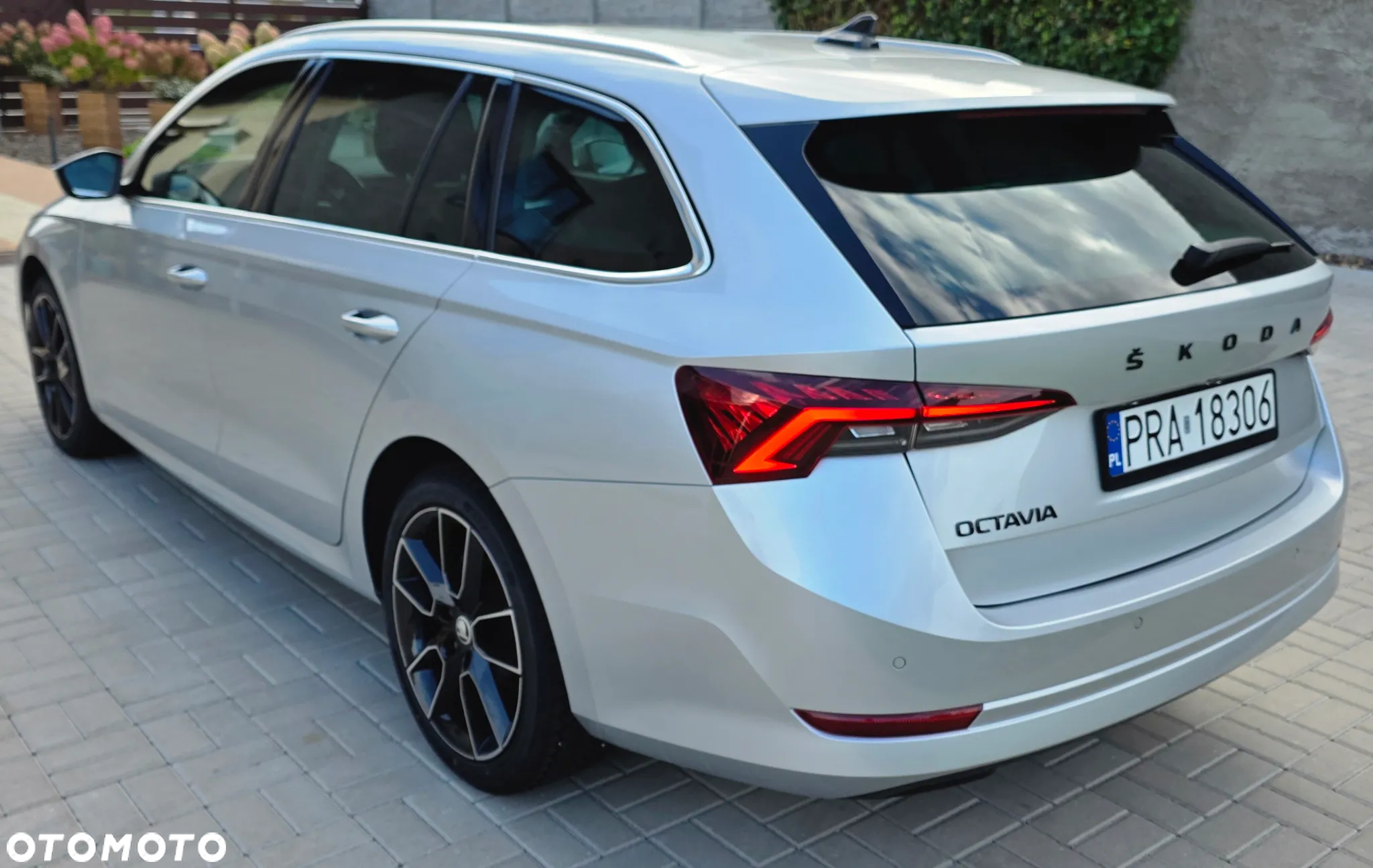Skoda Octavia 2.0 TDI Essence DSG - 40