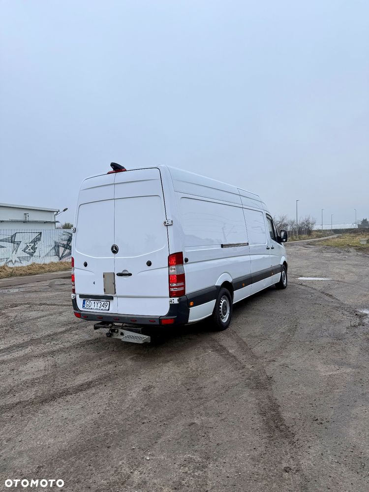 Mercedes-Benz Sprinter - 5