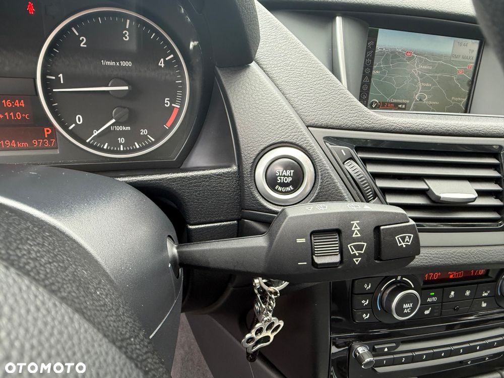 BMW X1 sDrive18d - 23