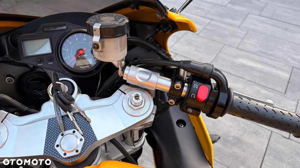 Triumph Daytona - 13