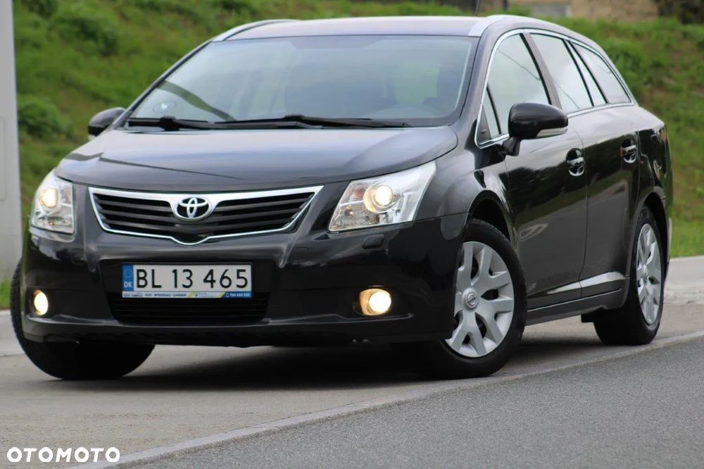 Toyota Avensis 1.8 Sol plus NAVI - 1
