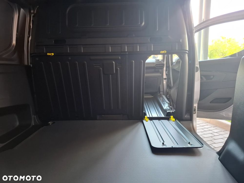 Toyota Proace City - 7