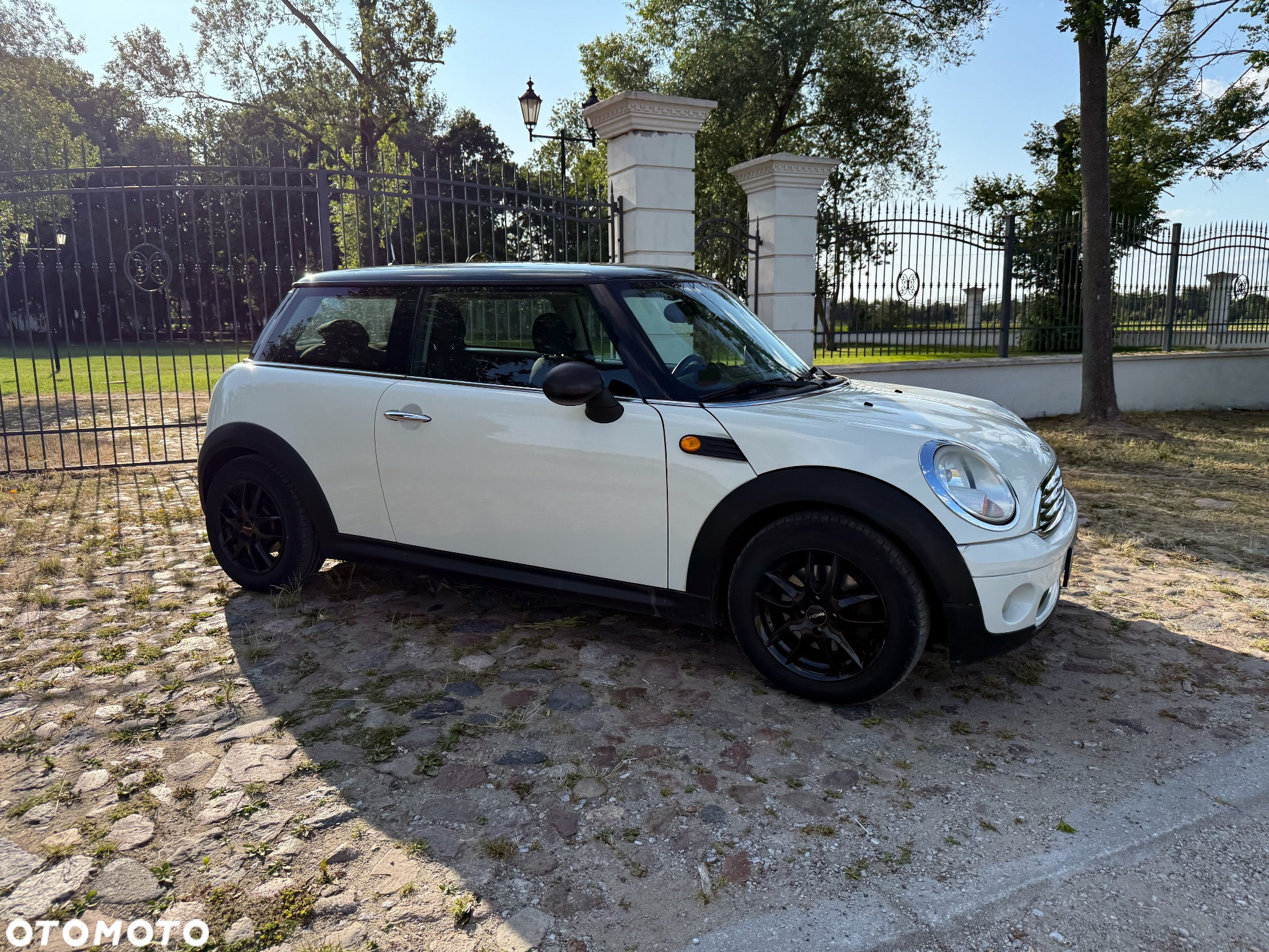 MINI ONE Standard - 5