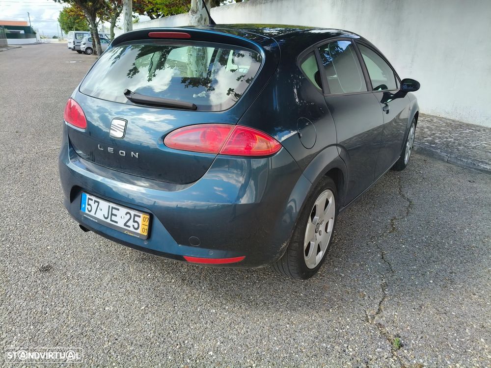 SEAT Leon 1.9 TDI DPF Comfort Limited - 4