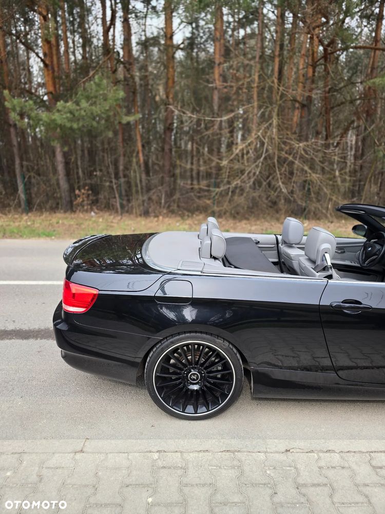 BMW Seria 3 330i M Sport Edition - 15