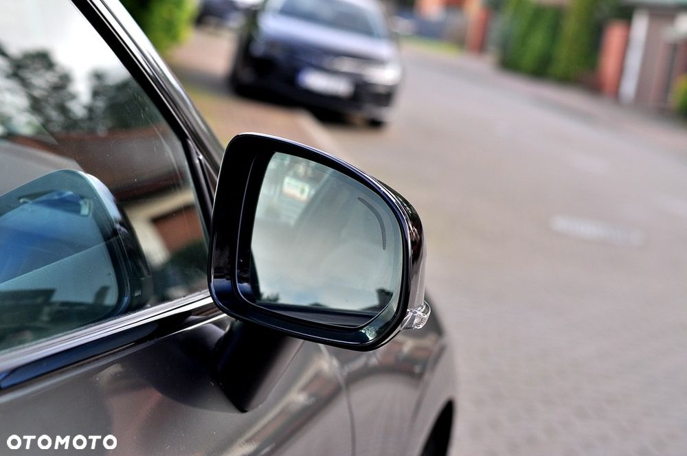 Volvo XC 60 T6 AWD Recharge Geartronic RDesign - 19