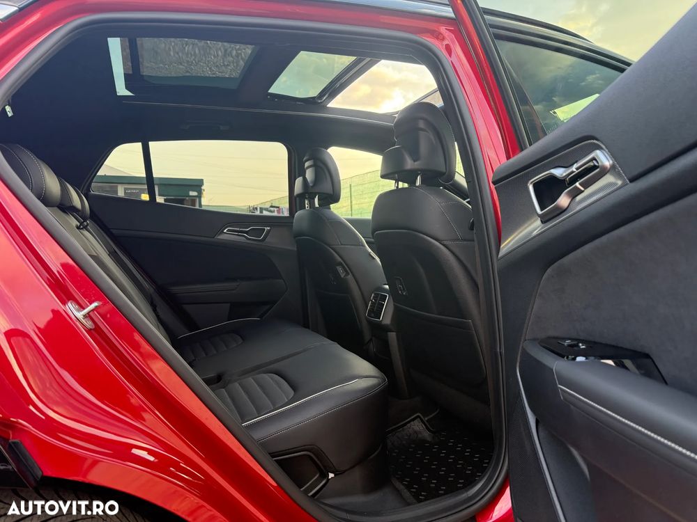 Kia Sportage 1.6 T-GDI HEV 6AT 4x4 GT Line - 38
