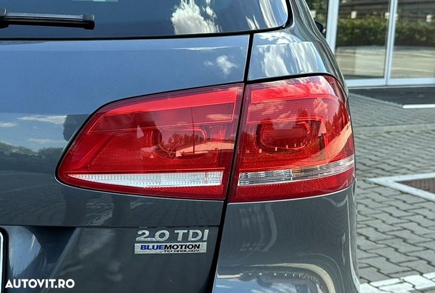 Volkswagen Passat - 28