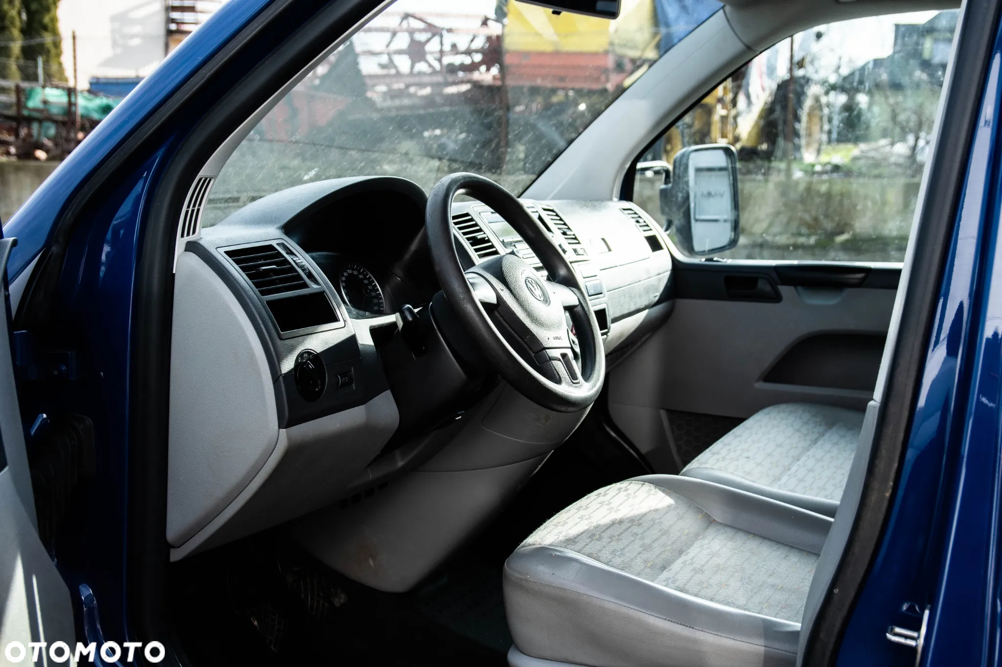 Volkswagen T5 - 11