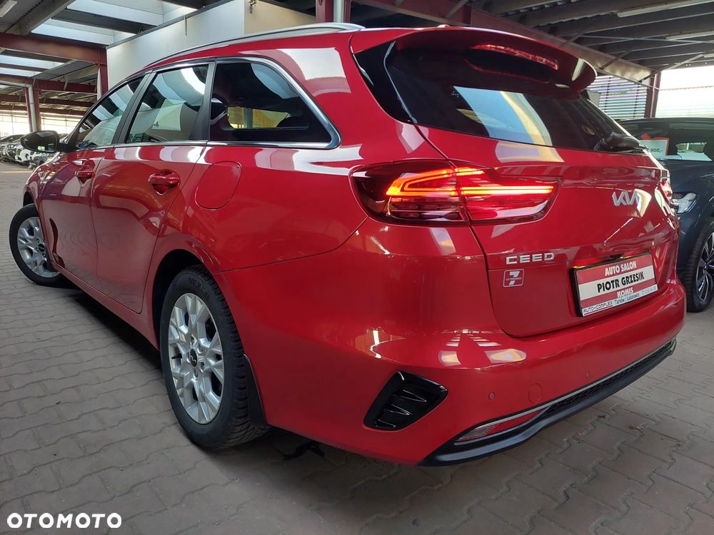 Kia Ceed 1.5 T-GDI M - 36