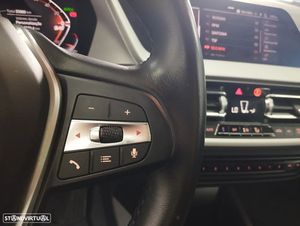 BMW 216 d Advantage — fotografia 19