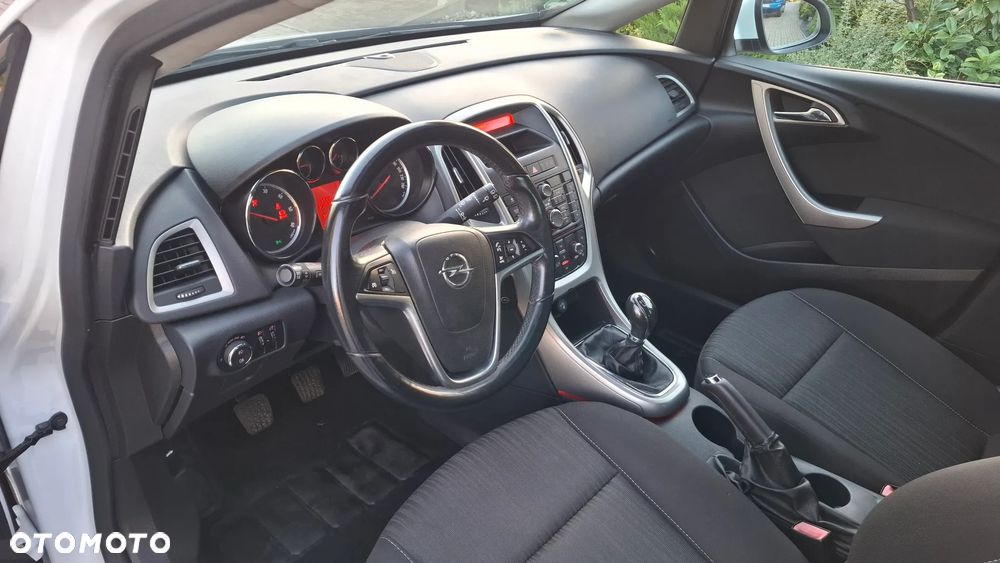 Opel Astra - 8