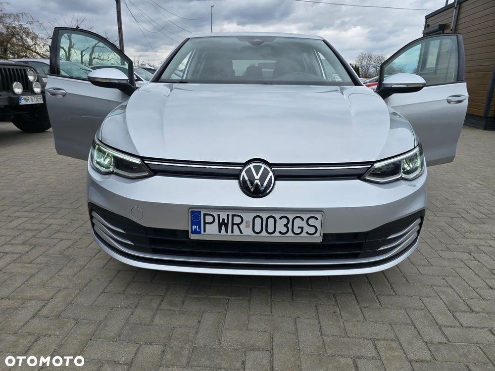 Volkswagen Golf - 22