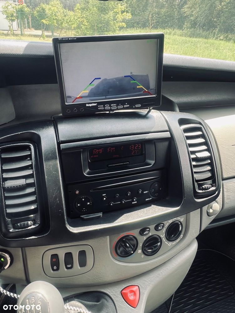 Renault TRAFIC - 13