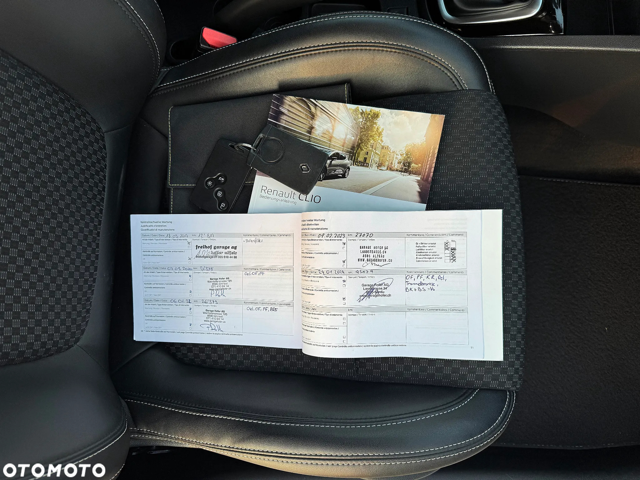 Renault Clio Grandtour Energy TCe 120 EDC Bose Edition - 12