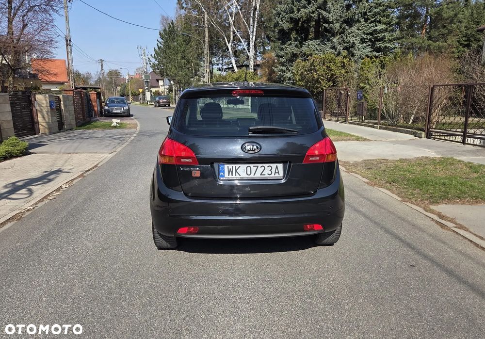 Kia Venga 1.4 Business Line - 17