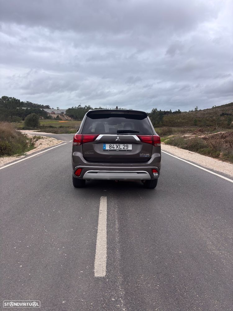 Mitsubishi Outlander 2.0 PHEV Intense Navi - 7