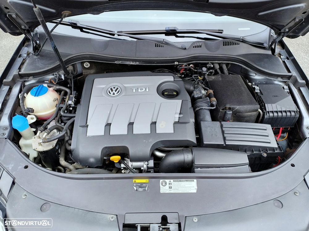 VW Passat Variant 1.6 TDI BlueMotion - 30