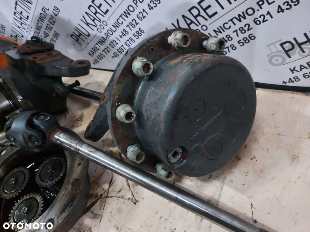 Renault Arez 735 Rz zwolnica zwrotnica Piasta Półoś - 1