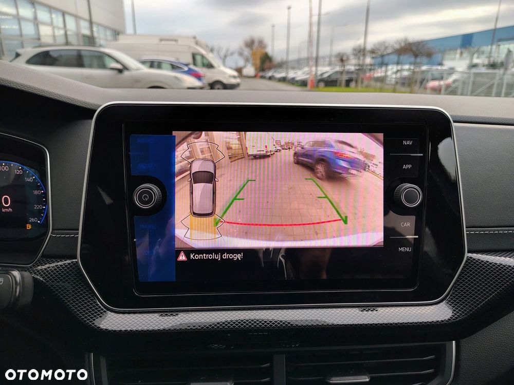 Volkswagen T-Cross - 19